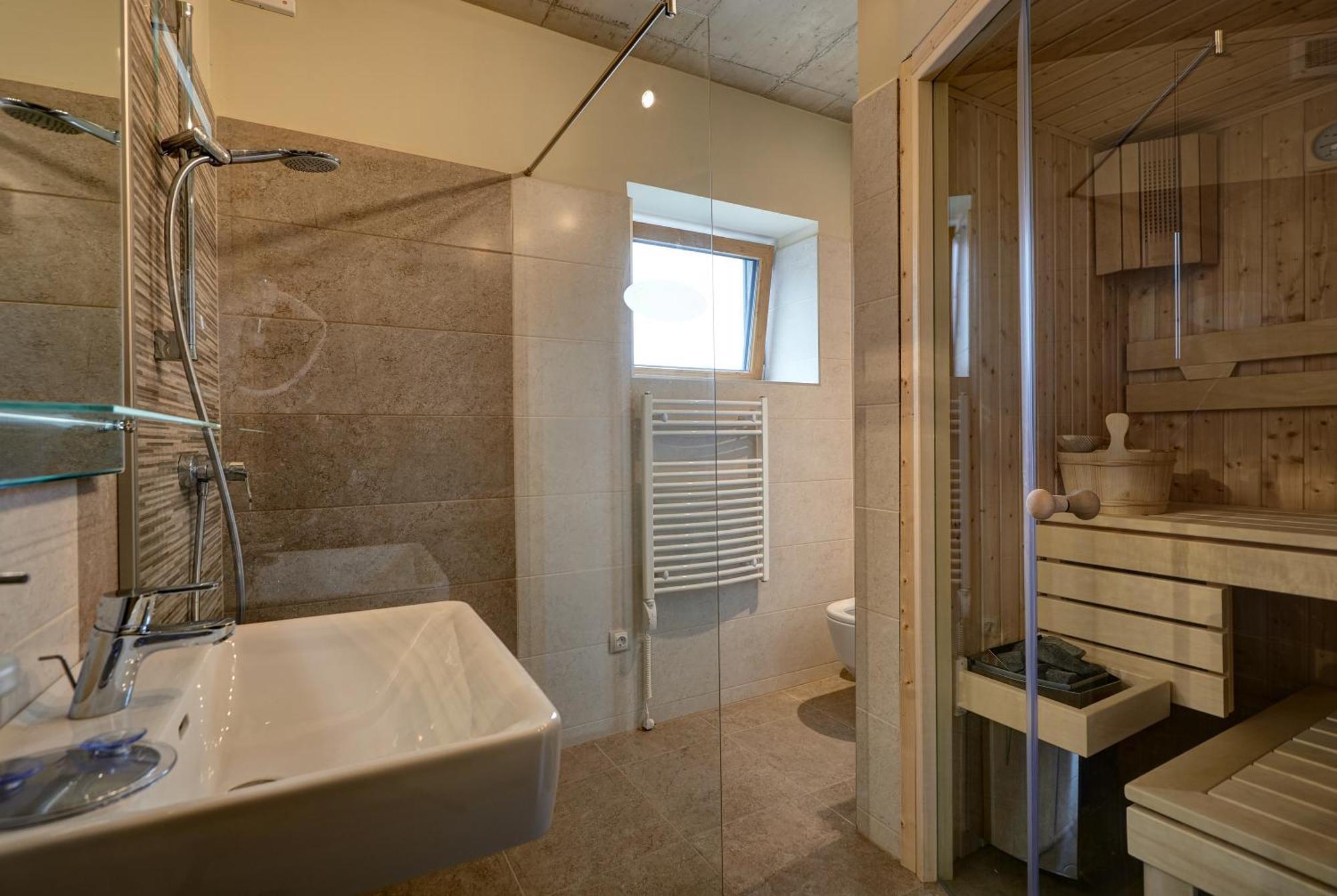 Hs - Rockhaus Aparthotel Pruggern Bagian luar foto
