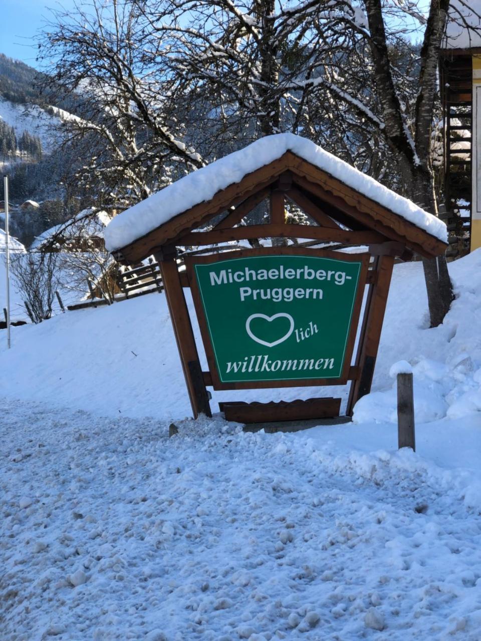 Hs - Rockhaus Aparthotel Pruggern Bagian luar foto